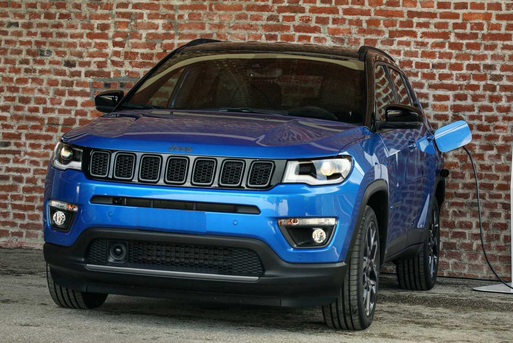 Jeep Compass Plug-IN